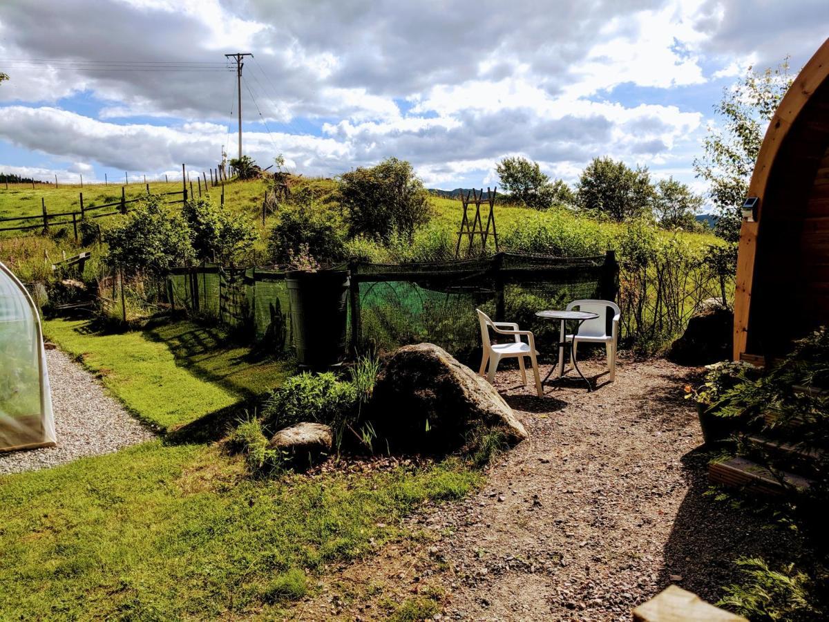 Glentruim Homestay B&B And Glamping Pods ニュートンモア エクステリア 写真