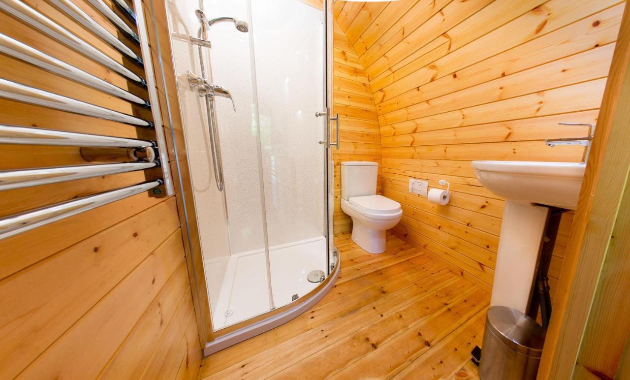 Glentruim Homestay B&B And Glamping Pods ニュートンモア エクステリア 写真