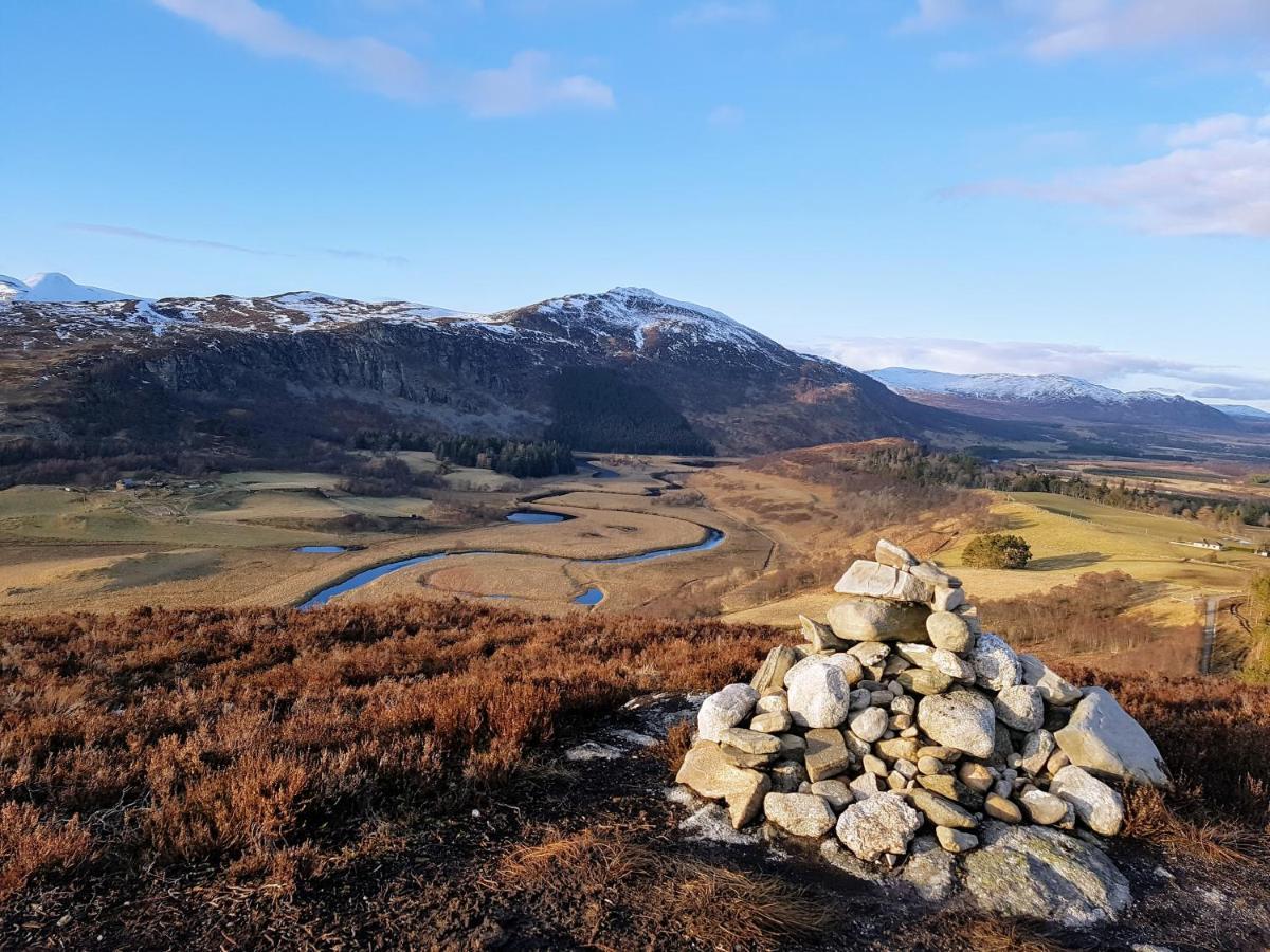 Glentruim Homestay B&B And Glamping Pods ニュートンモア エクステリア 写真