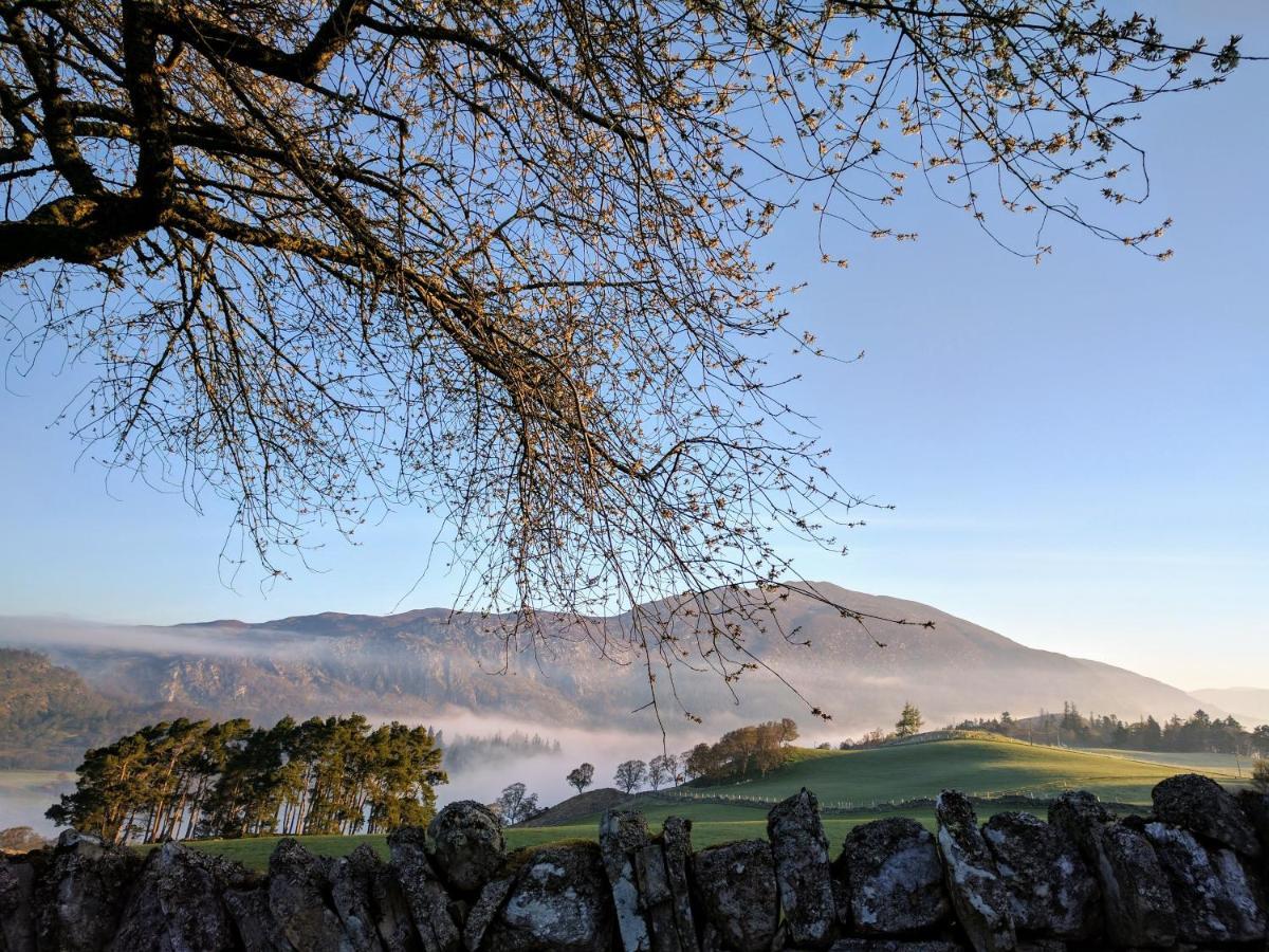 Glentruim Homestay B&B And Glamping Pods ニュートンモア エクステリア 写真