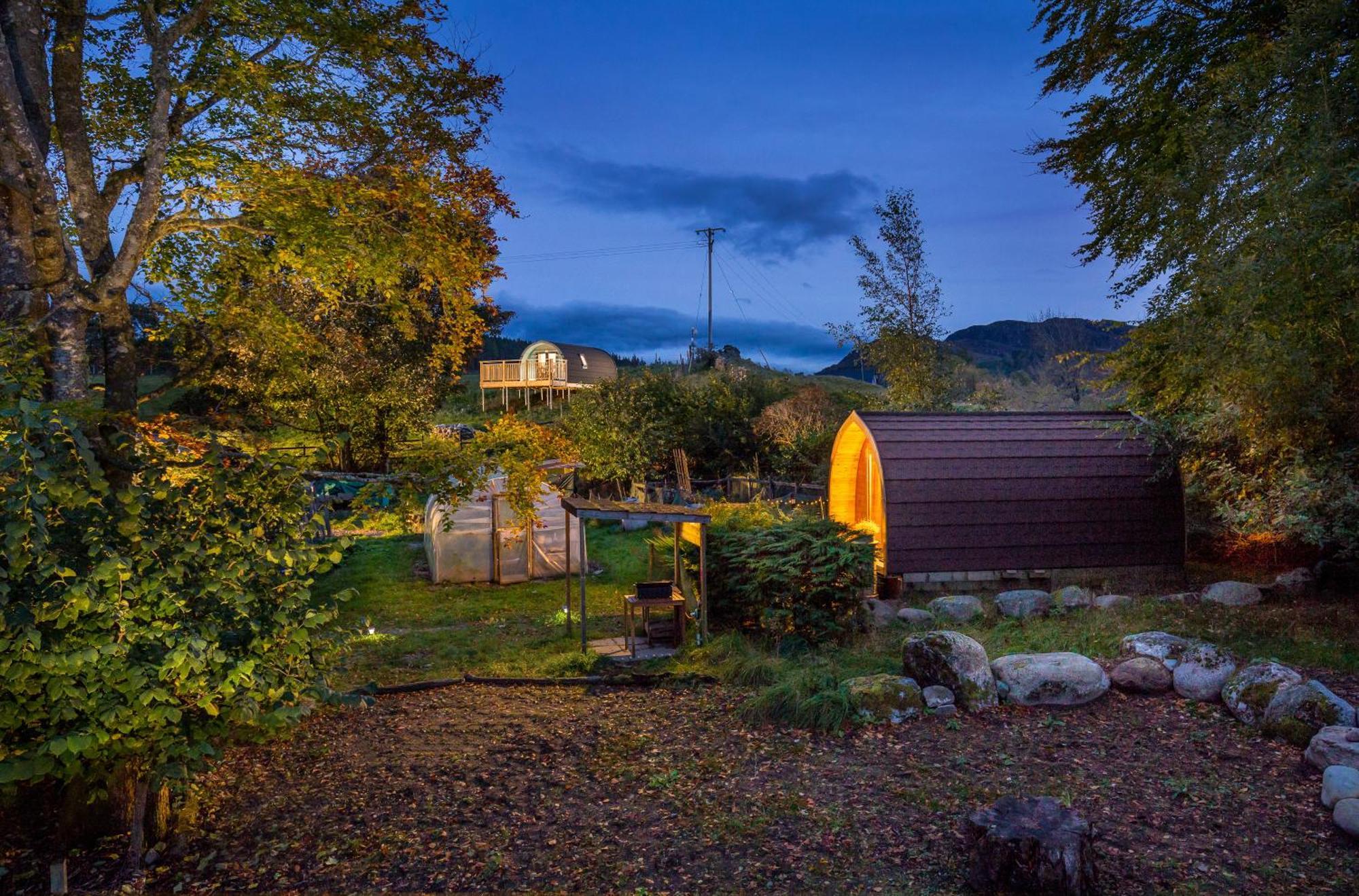 Glentruim Homestay B&B And Glamping Pods ニュートンモア エクステリア 写真
